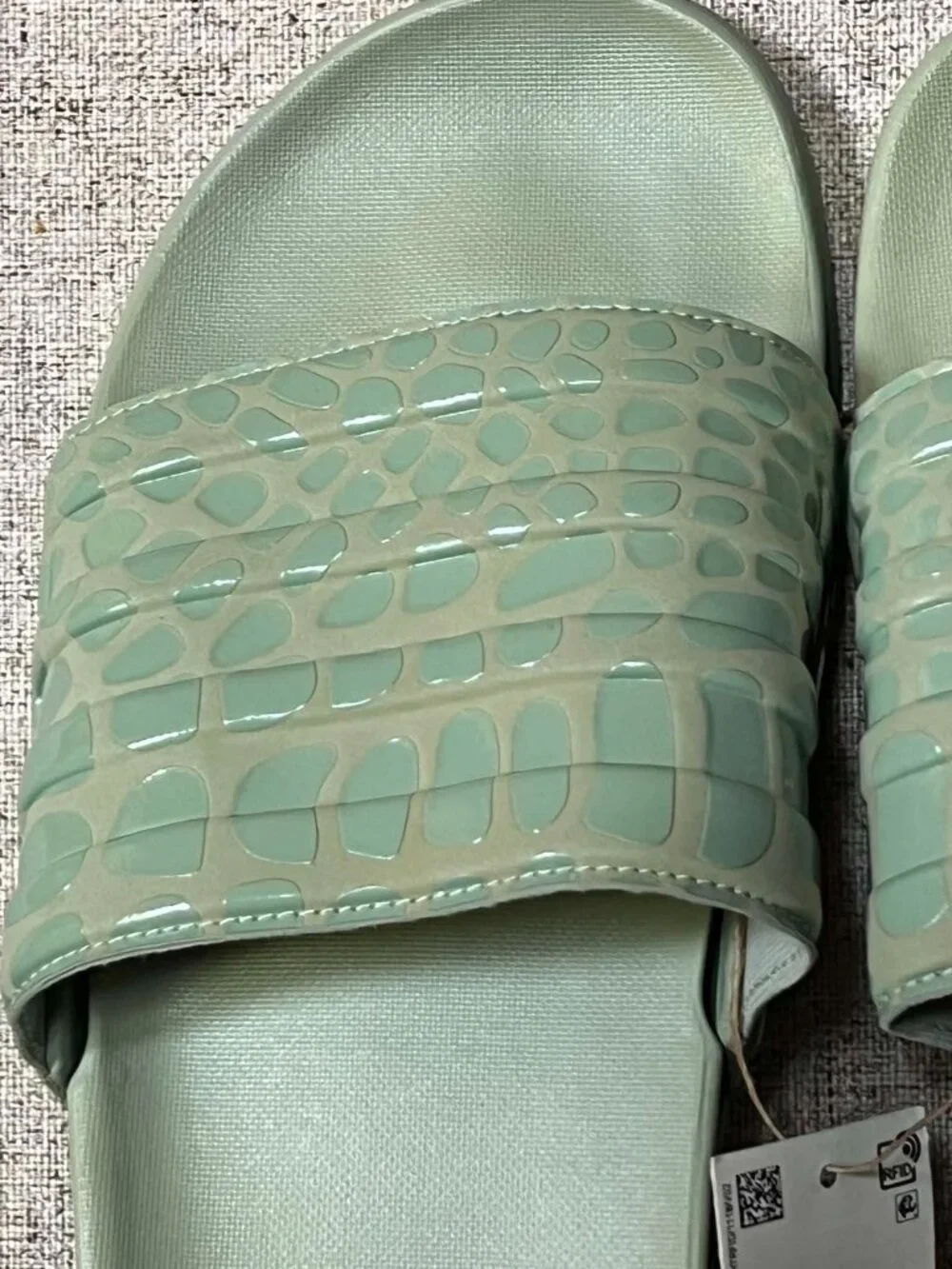 Adidas Adilette Comfort Slides 
